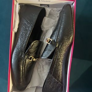 Womens Vince Camuto size 11 shoe-Brand New